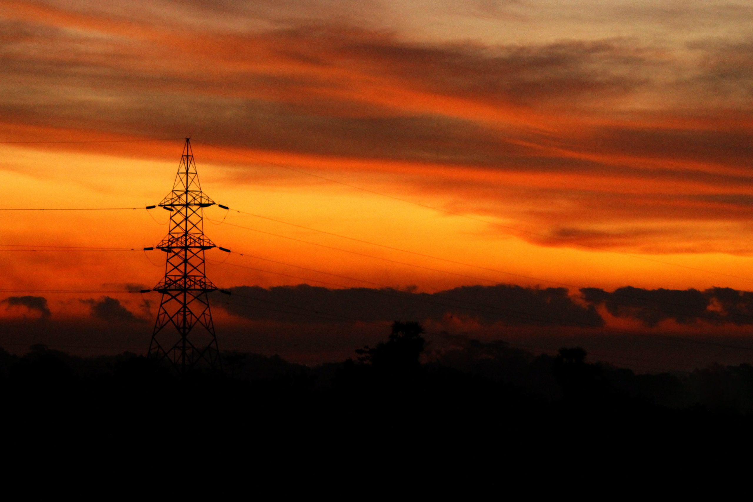 Two Types Of Uninterruptible Power Supply